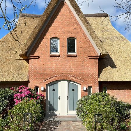 Reetdach-Landhaus Mini Haubarg タツィング エクステリア 写真